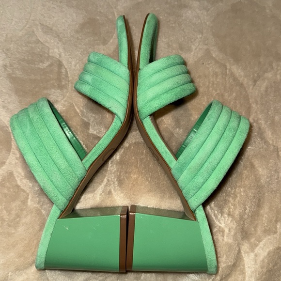 EUC GREEN HEELS - Picture 4 of 10